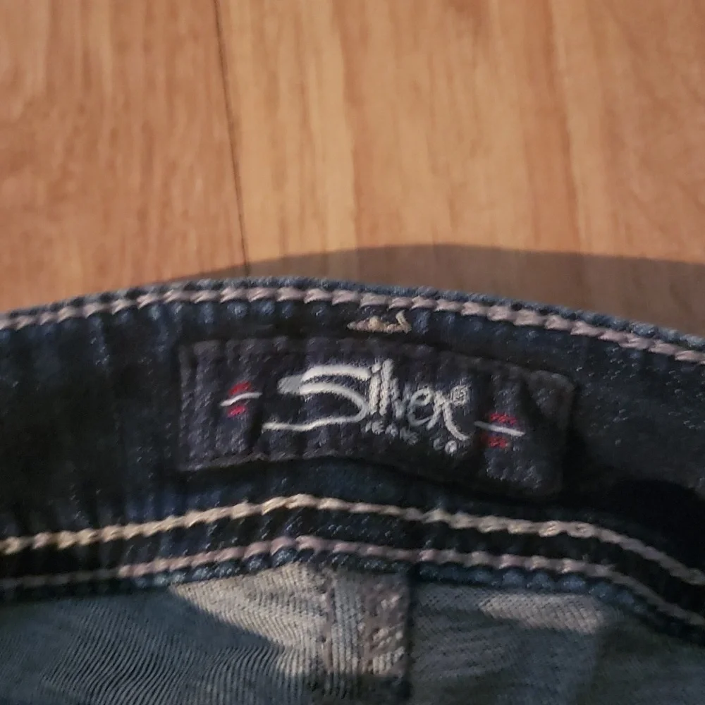 Jeans - Picture 3 of 3